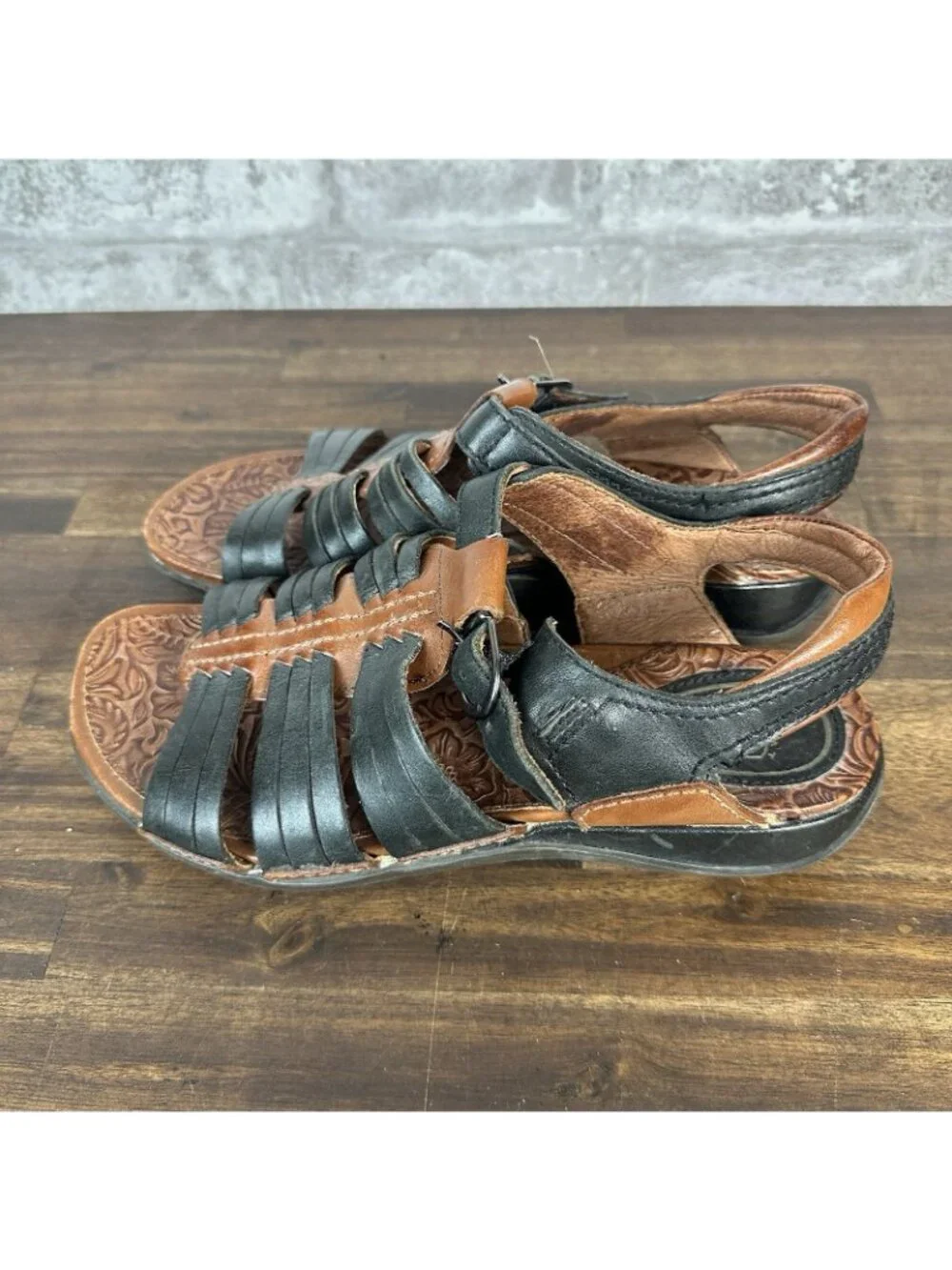 Ariat Leather Woven Convertible Open Toe Sandals Women's Size  7 ? READ 4880